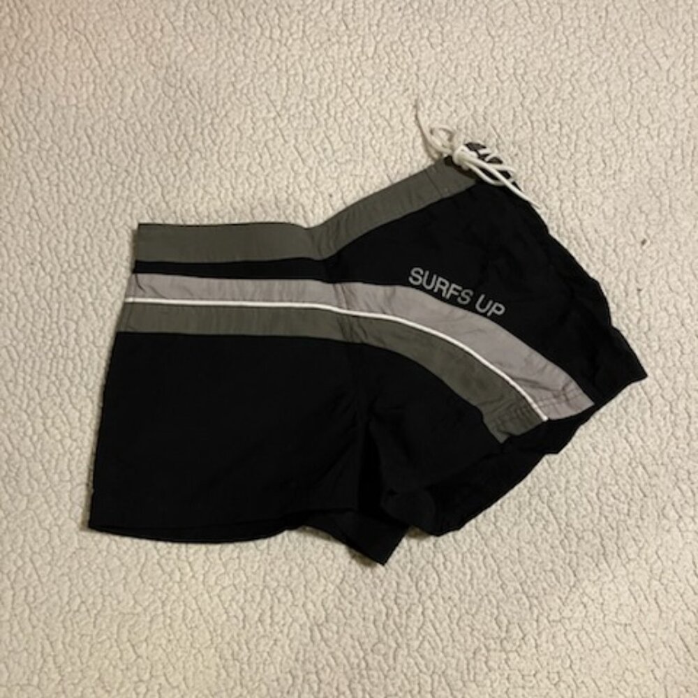 Instant Action beach shorts black size M